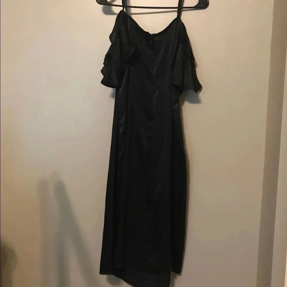 COLD Shoulder black dress size XXL - Picture 1 of 7